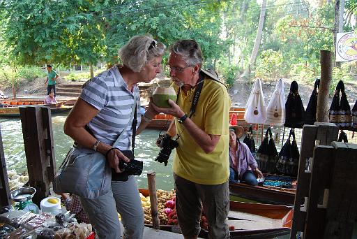 0241 Drijvende markt - Ratchaburi.JPG